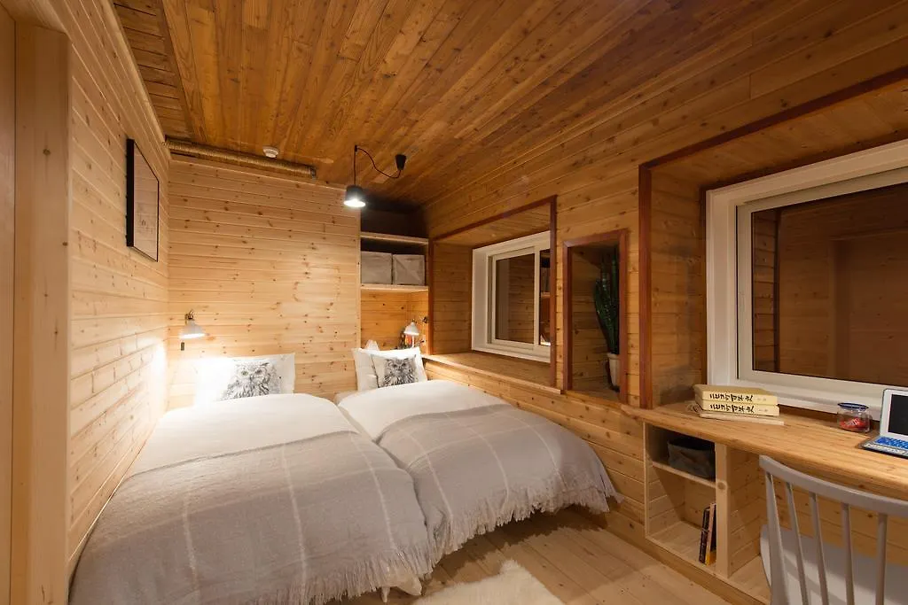 Гостевой дом Moiwa Lodge Нисэко