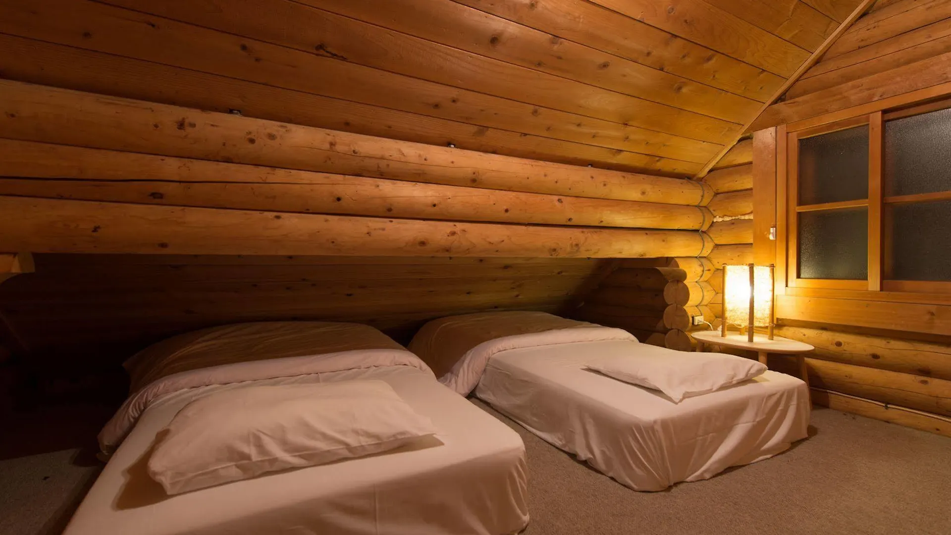 Moiwa Lodge Нисэко