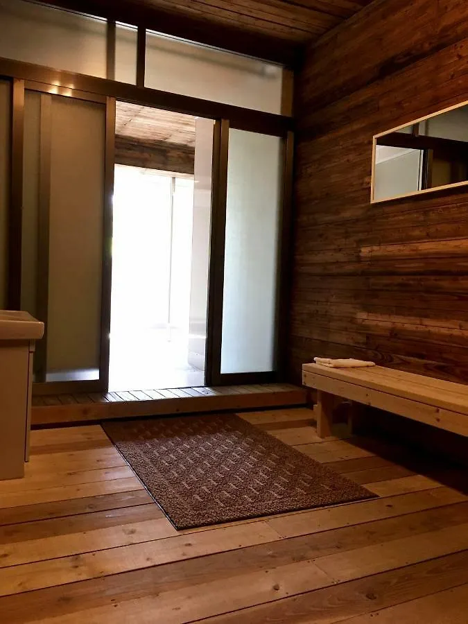 Moiwa Lodge Нисэко Гостевой дом